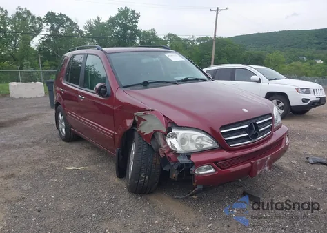 2002 Mercedes-Benz Ml 500 z USA, uszkodzony, nr VIN 4JGAB75E92A311981